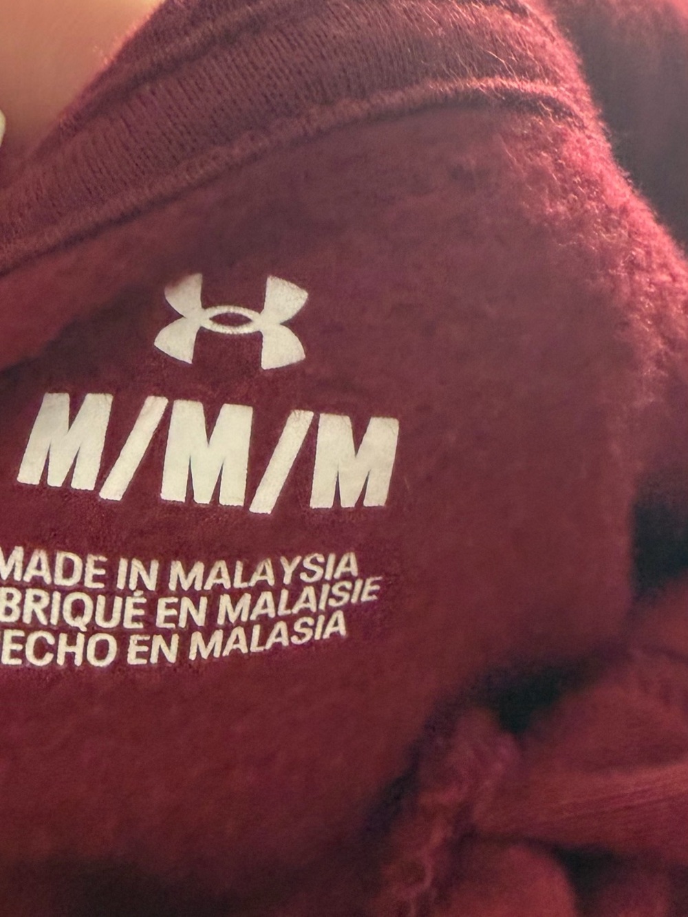 Under Armour Juniors M Red Pullover Hoodie
0013 - Picture 4 of 4